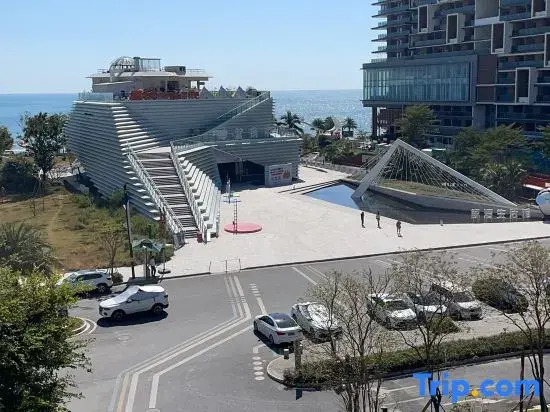 Poly Jinluwan Natural Seaview Apartment