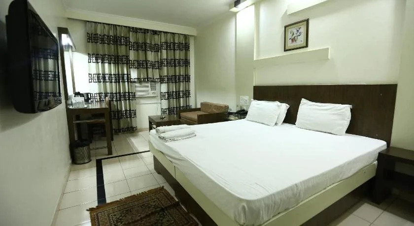 Pagoda Hotel