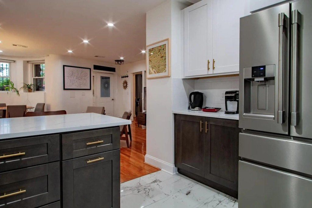 Fancy 1-BR in Central Location ⚜ Parking available