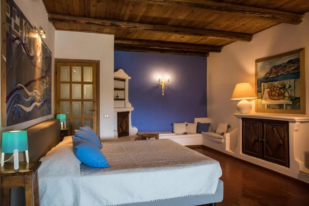 PALMASERA CHARMING - Rooms & Suites