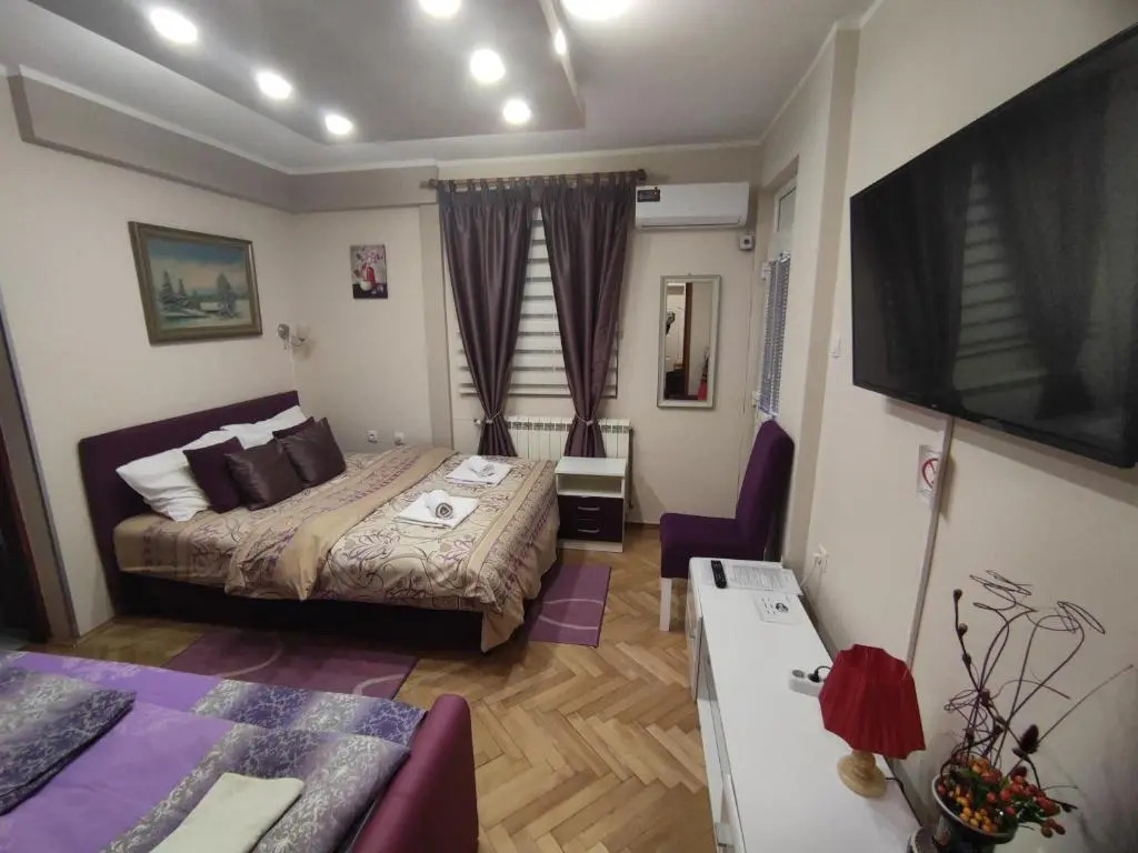 Apartments & Rooms -PANORAMA MDLL BELGRADE
