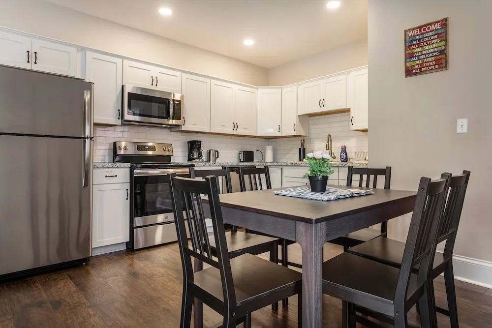 Spacious 3BR House with Cozy Backyard in NULU