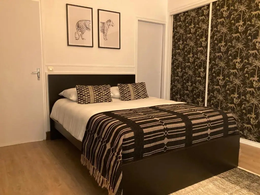 Studio Deschainets - Center of Troyes 200m from the Train Station