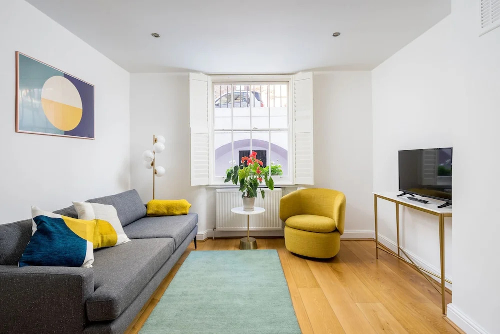 JOIVY Chic & Modern 2-Bed Flat W/ Patio In Pimlico
