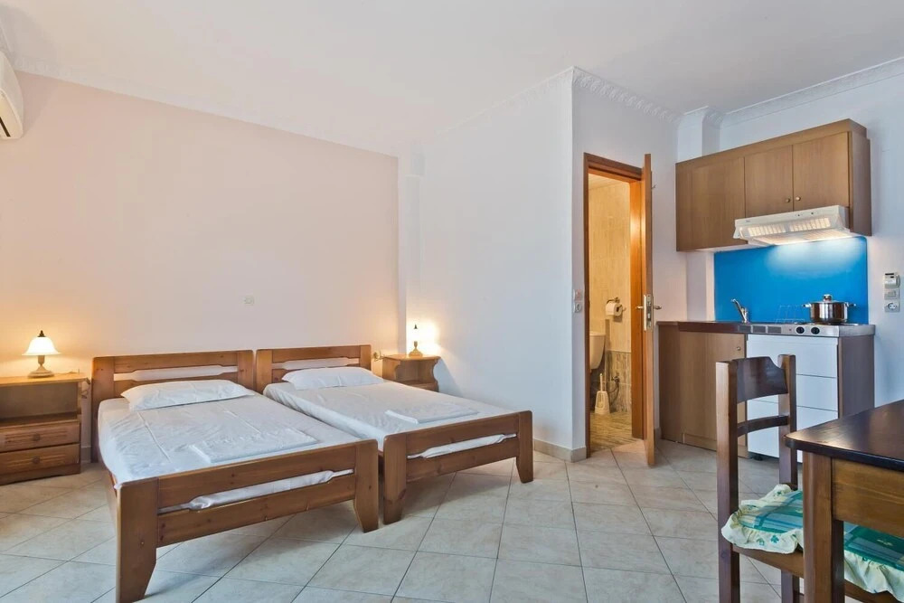 Fronis Apartment