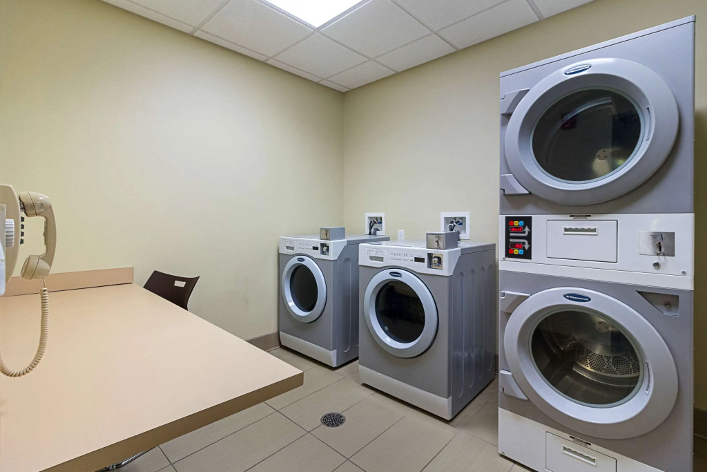 Comfort Suites & Conference Center