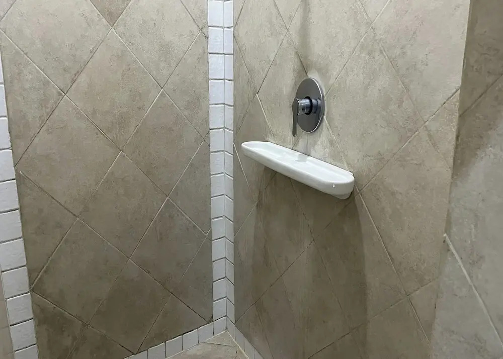 R Residence Jakarta
