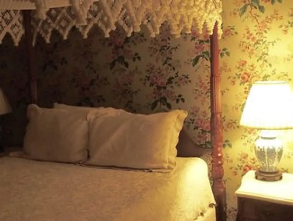 Wayside Inn
