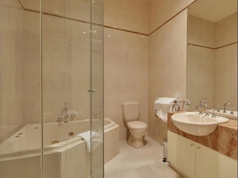 Hotel Charsfield Melbourne