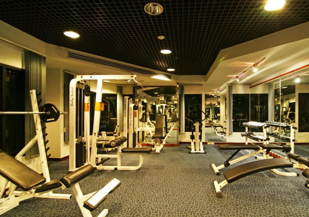 Grand Diamond Suites Hotel