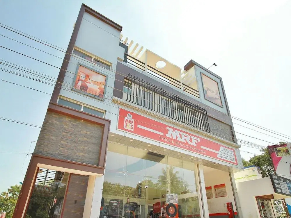 Sathyaa Grand Inn