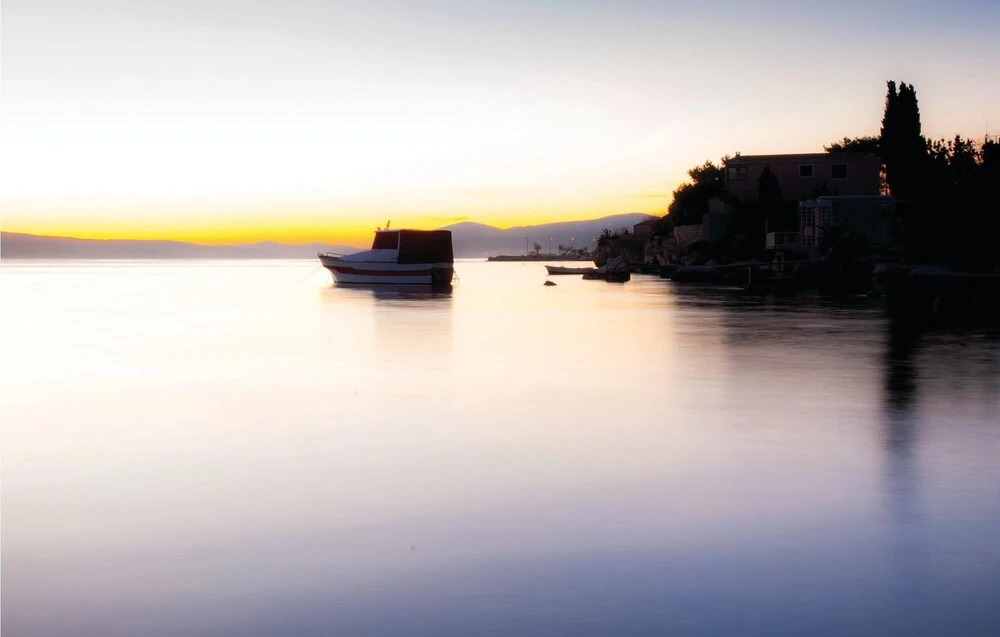 Stunning Home in Kastel Sucurac With 5 Bedrooms, Wifi and Outdoor Swimming Pool