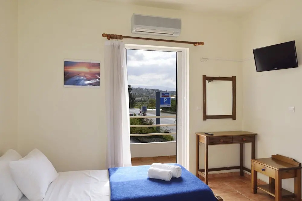 Katerina Rooms Agii Apostoloi