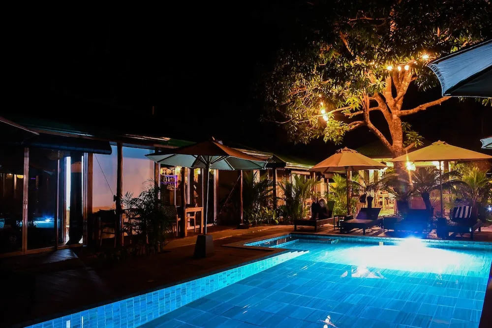 Bougainvilla Cottages