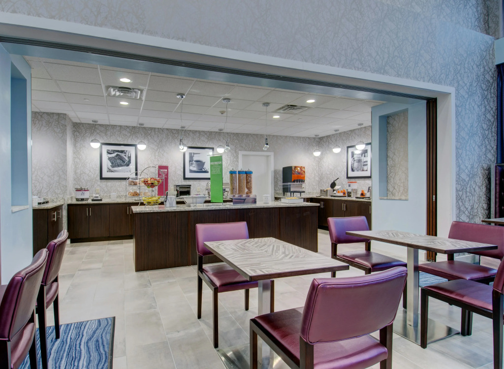 Hampton Inn & Suites Boston/Stoughton, Ma