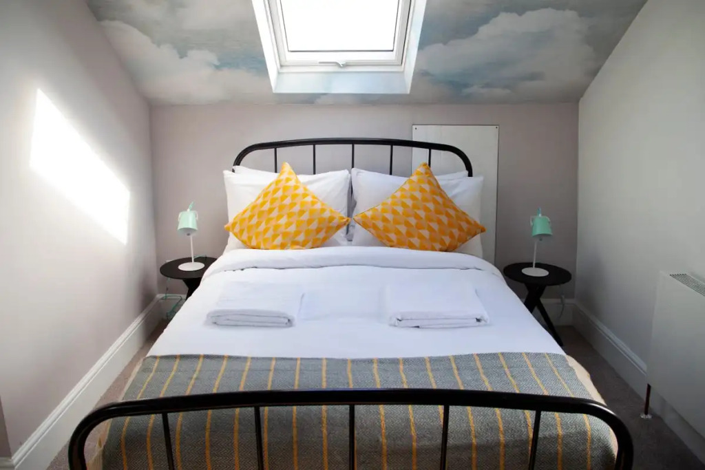 The Old Post Office - Bright & Modern 4bdr Townhouse With Private Garden