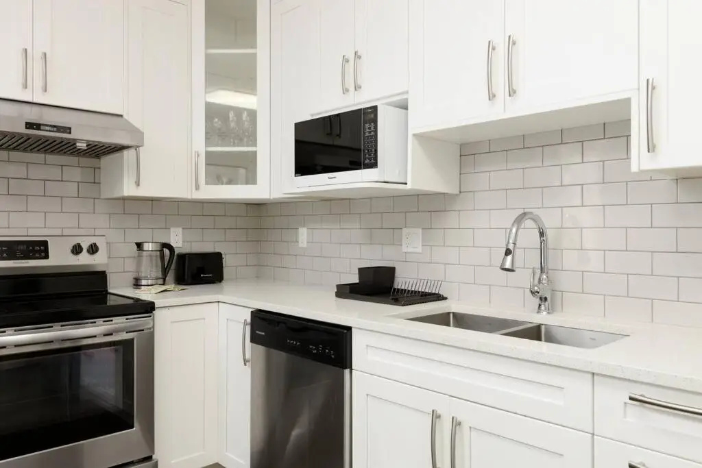 Newly Furnished 2bdr suite 6 Guests Perfect for Family