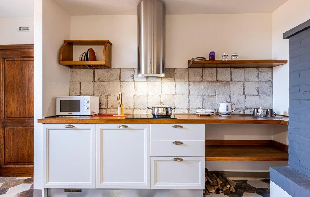 Beautiful Apartment in Vinci With Wifi and 1 Bedrooms