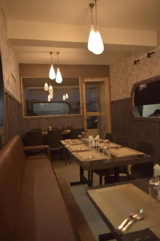 Hotel Travellers INN