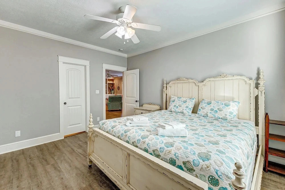 A Southern Belle 4 Bedroom Home