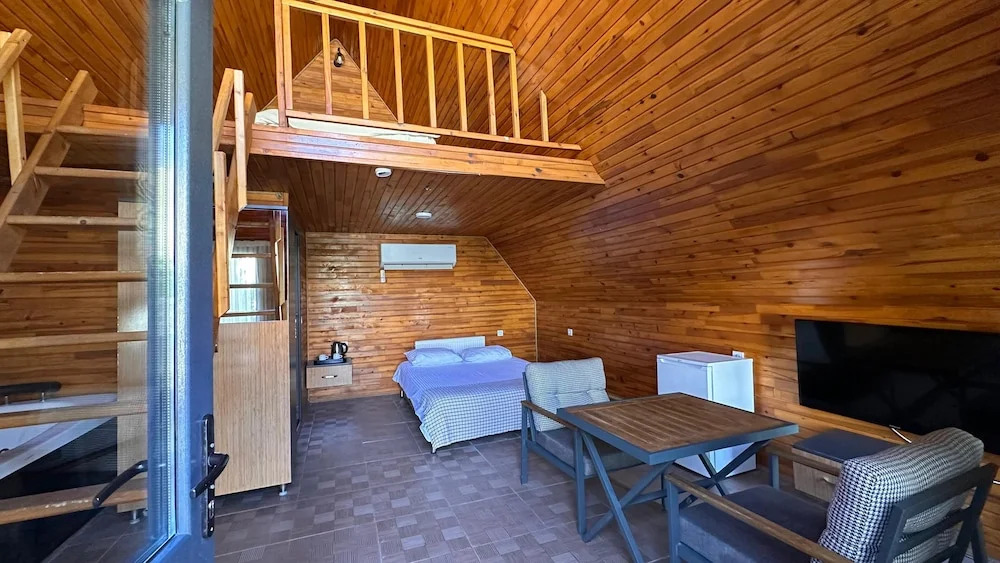 Çeli̇k Resort