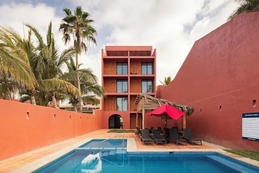 HOTEL AURELIA