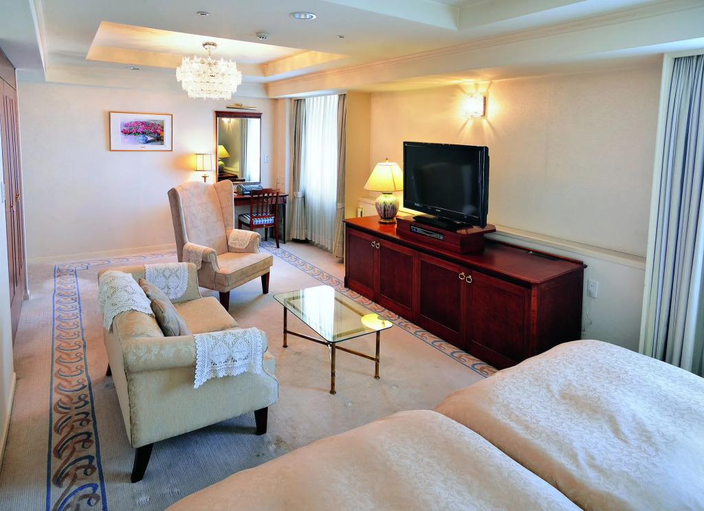 Bandai Silver Hotel