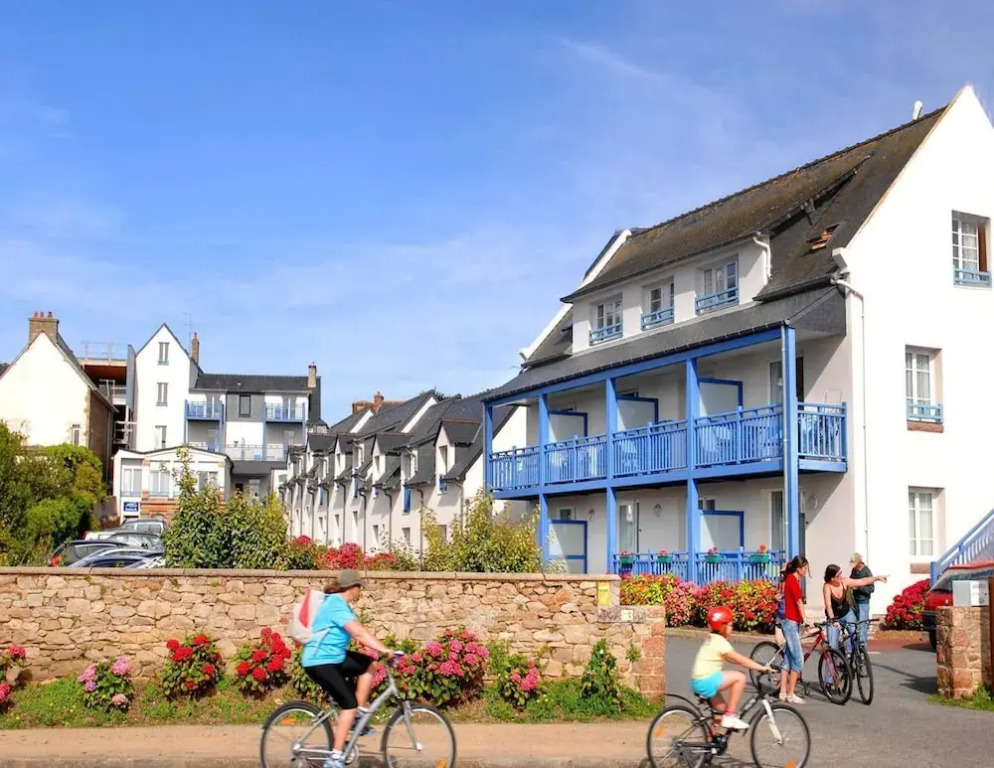 Apartment in Tregastel Near the Beach