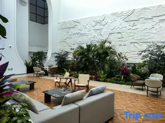 Yuxi Jiangchuan Hotel