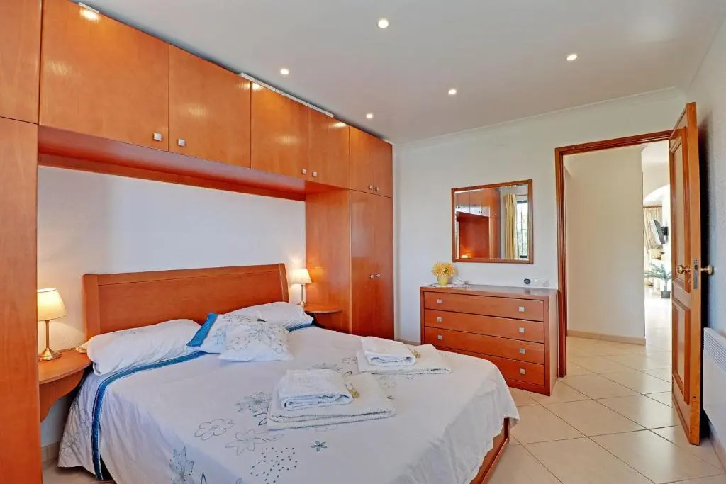 VILAMOURA TERRACE WITH POOL by HOMING