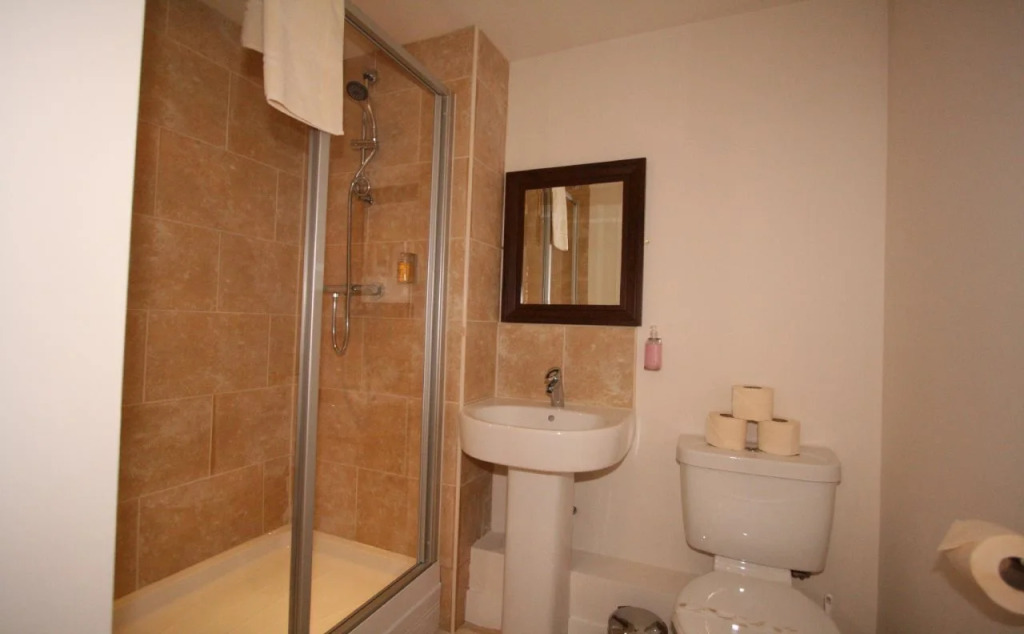 Gloucester Road Serviced Apartments by Roomsbooked