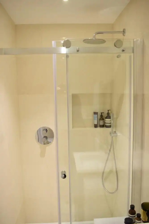 Spacious 1 Bedroom Flat in St John's Wood