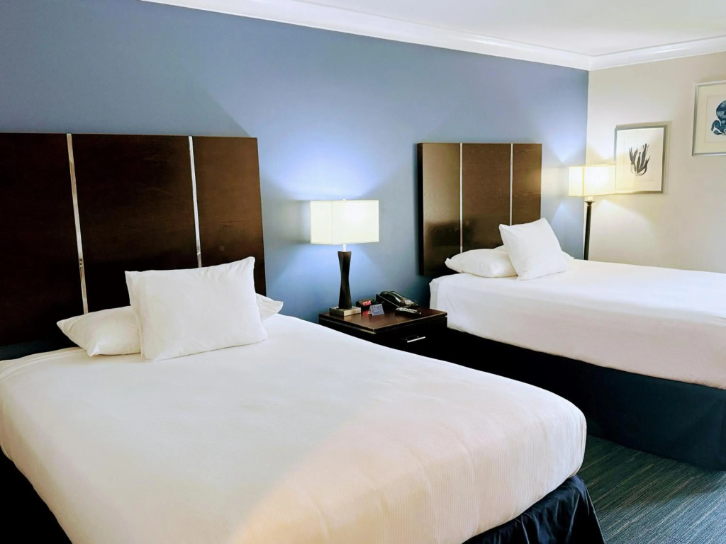 The Pacific Inn