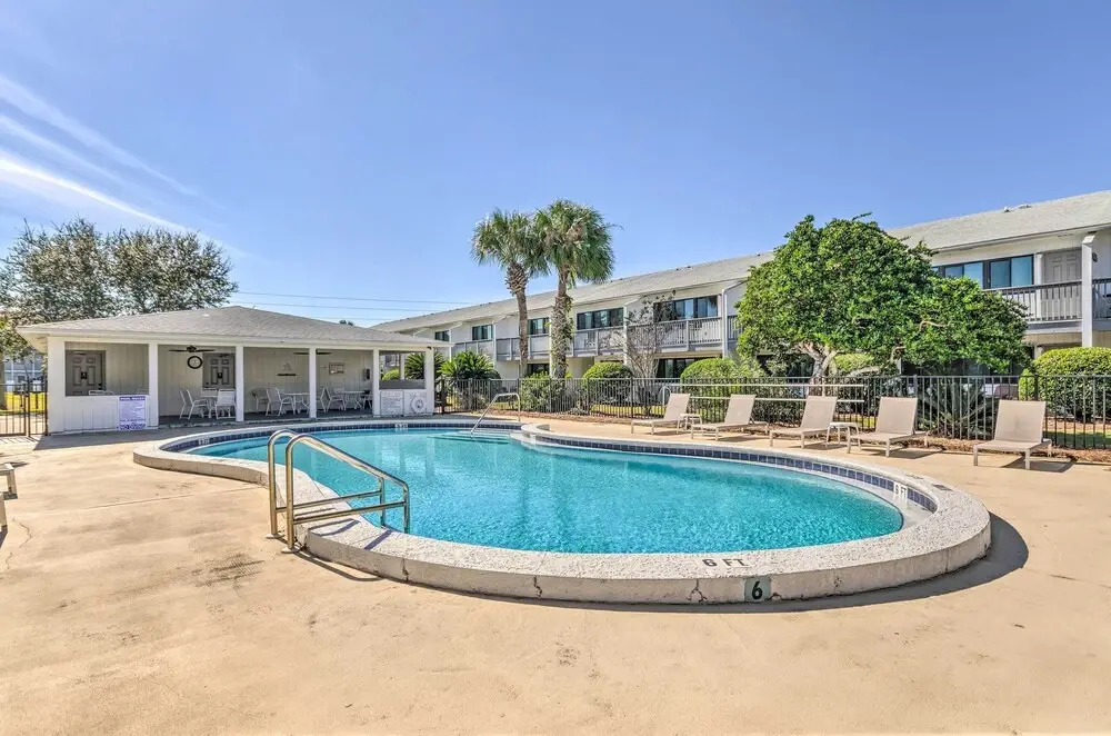 Santa Rosa Beach Studio Condo < 1 Mi to Beach