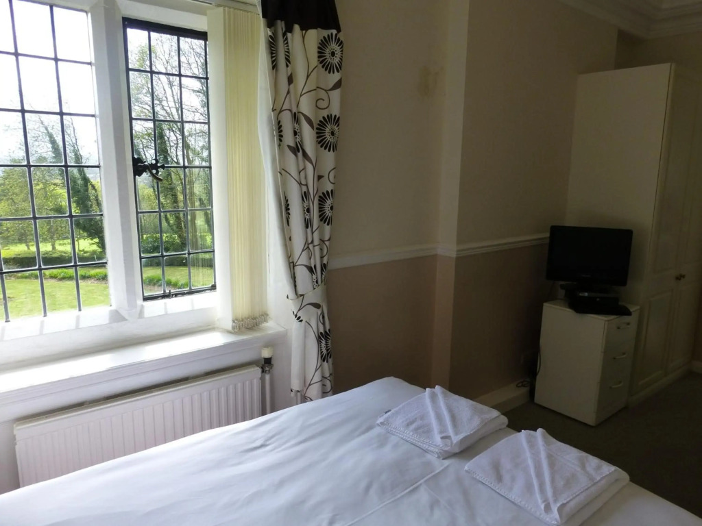 Maes Manor Country Hotel