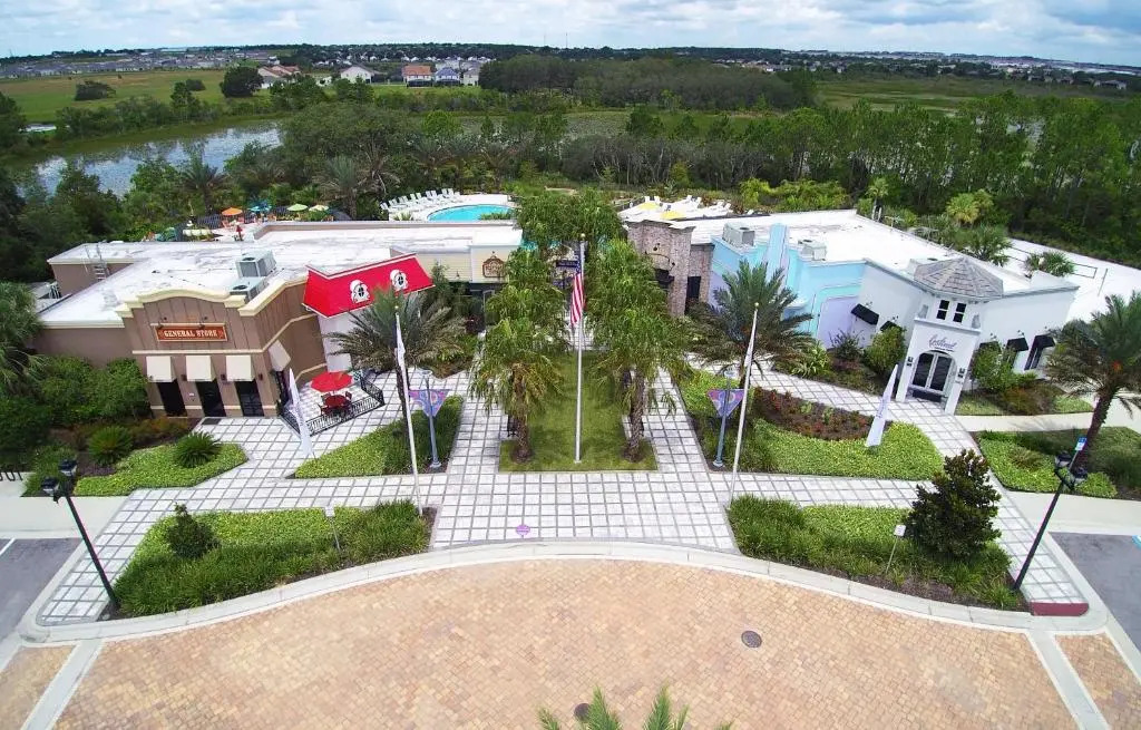 Splendid Four Bedroom Home w Pool Festival 154