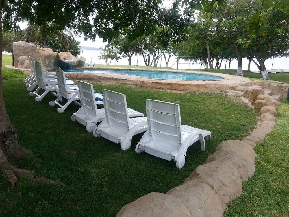 Serenity Nhabanga, Bilene