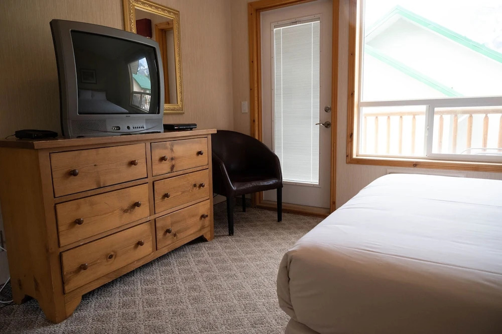 banff woods lodge