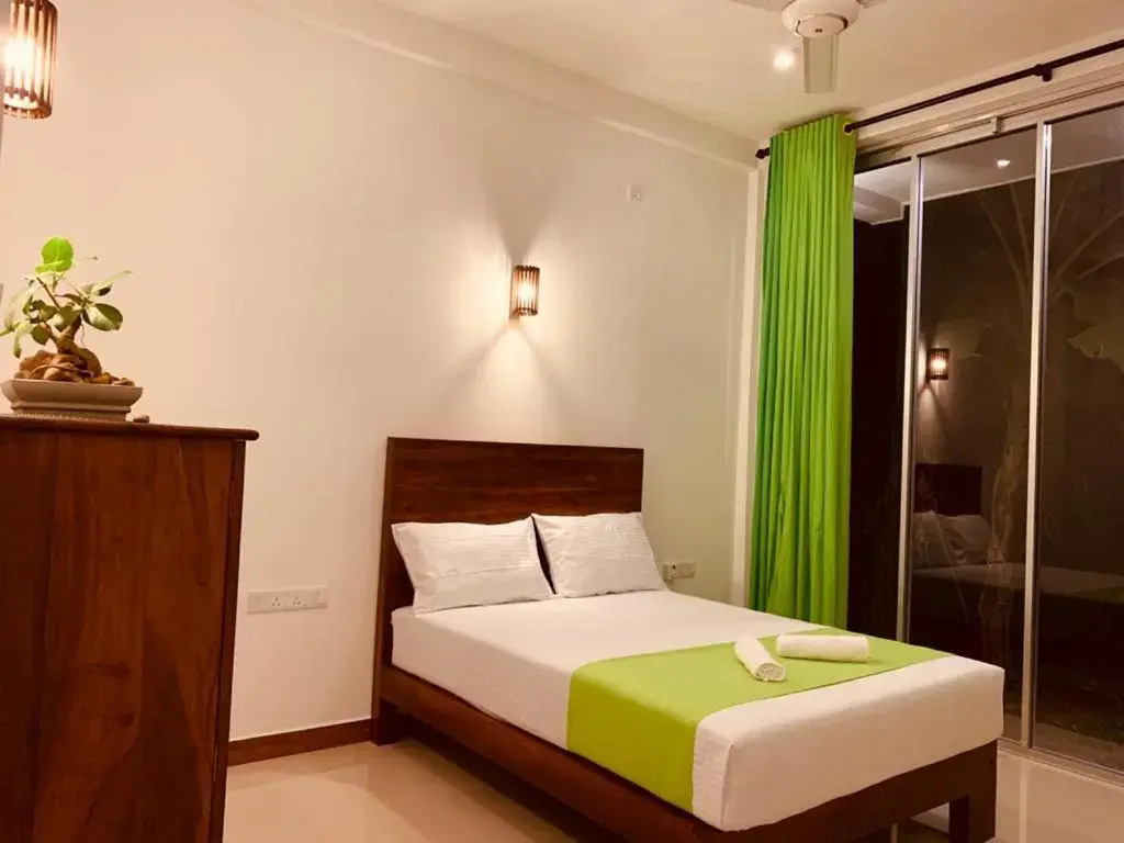 Elegant Lake Yala Safari House