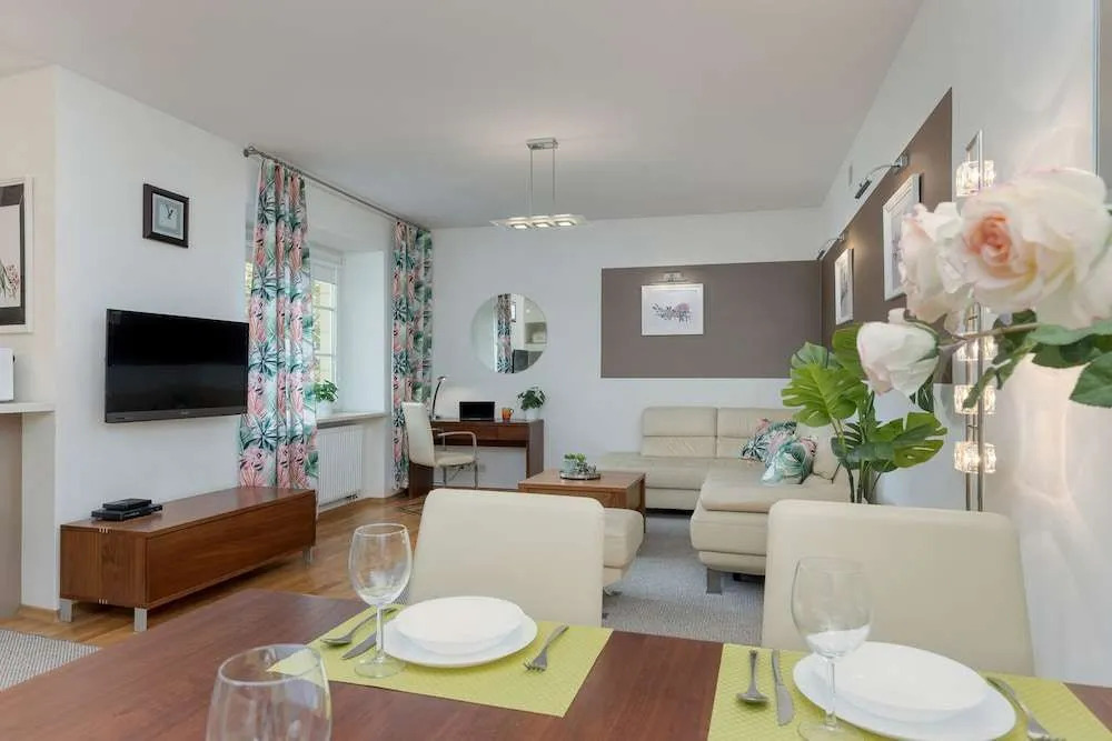 Apartment Nowy Świat Warsaw By Renters