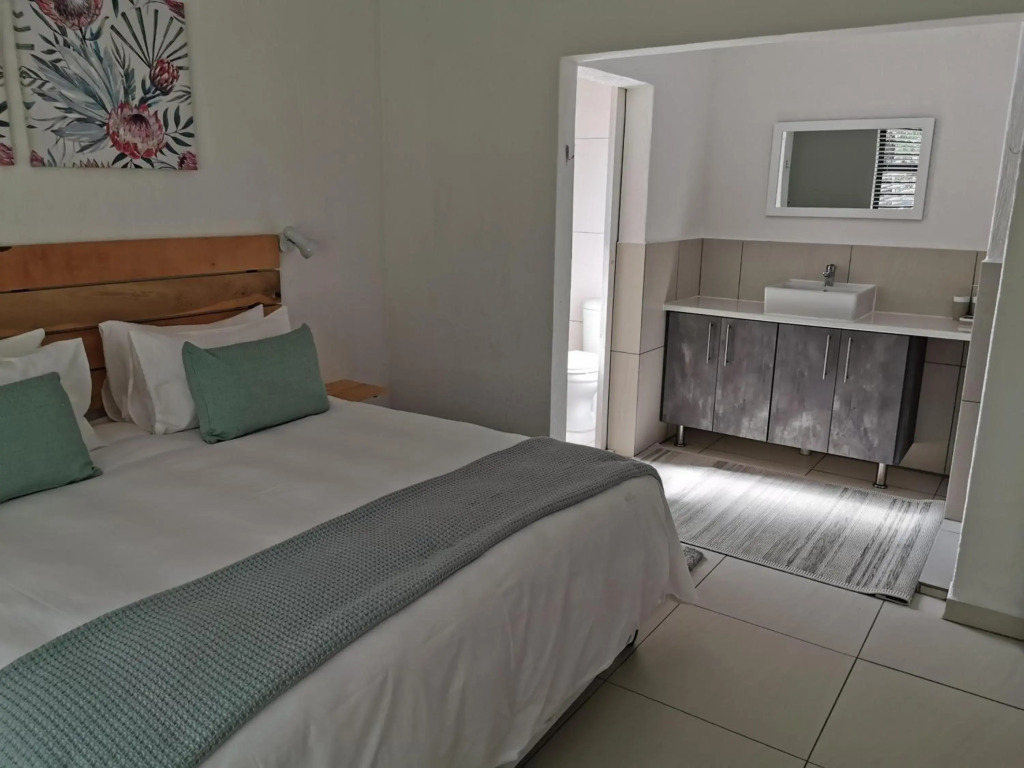 Gemsbok Place