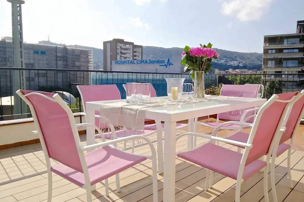 BizFlats Batik Penthouse Pedralbes