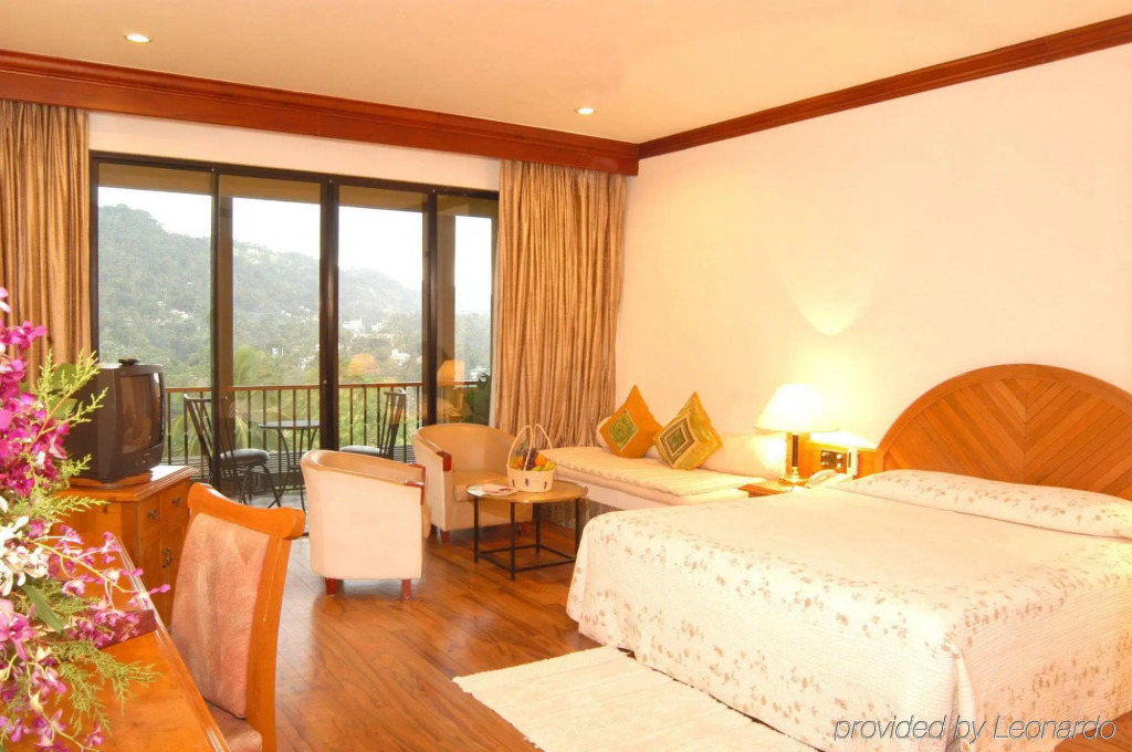 Earls Regency Hotel