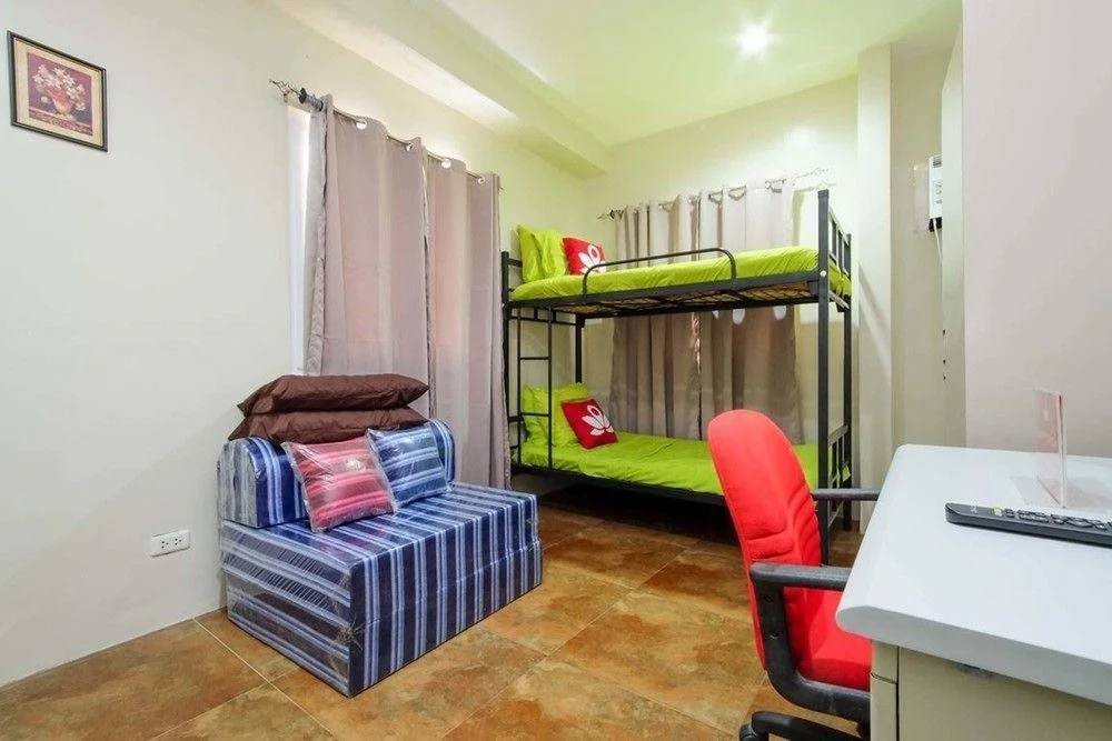 ZEN Rooms Basic 18 Main Street Cebu