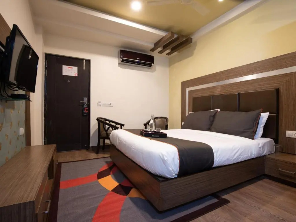 Collection O 81849 Hotel Sunrise