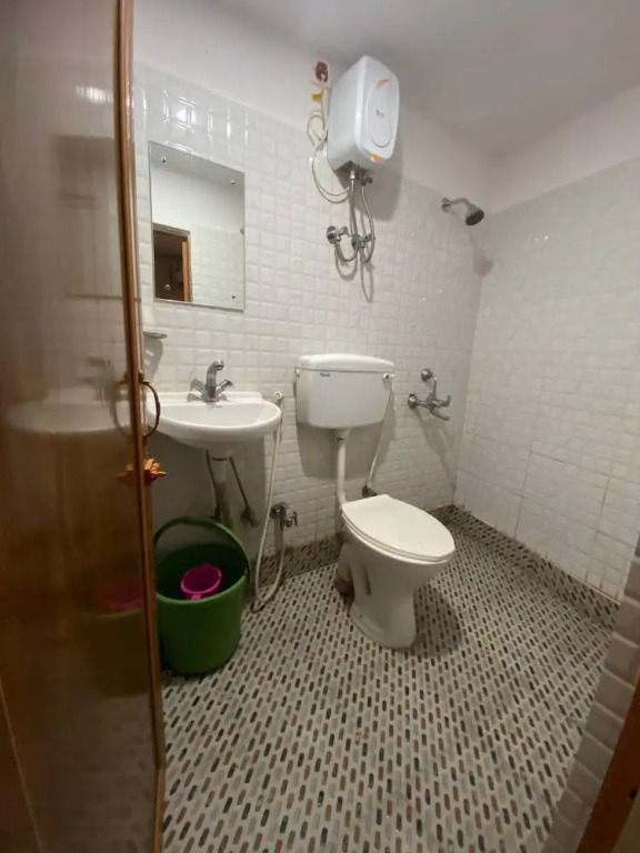 Goroomgo White Palace Hotel & Resort New Alipore Kolkata