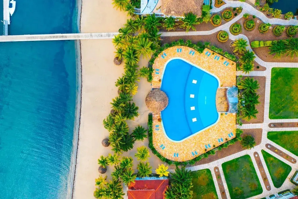 Villa Castello- Water Views Resort Amenities