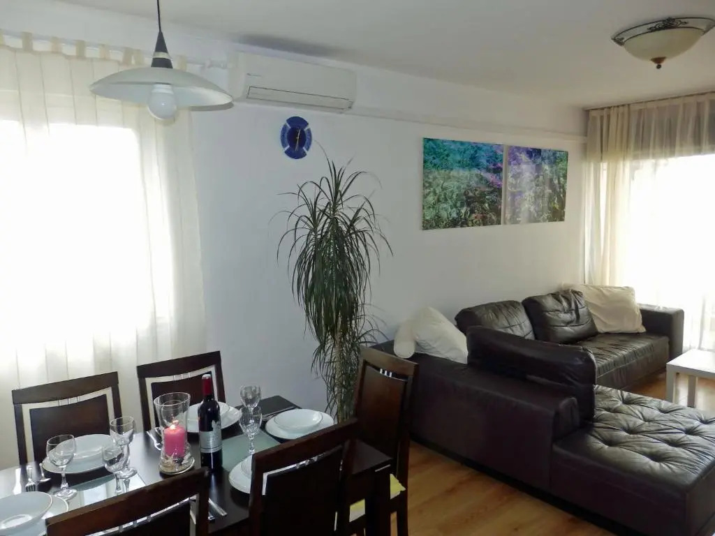 Apartment Mira