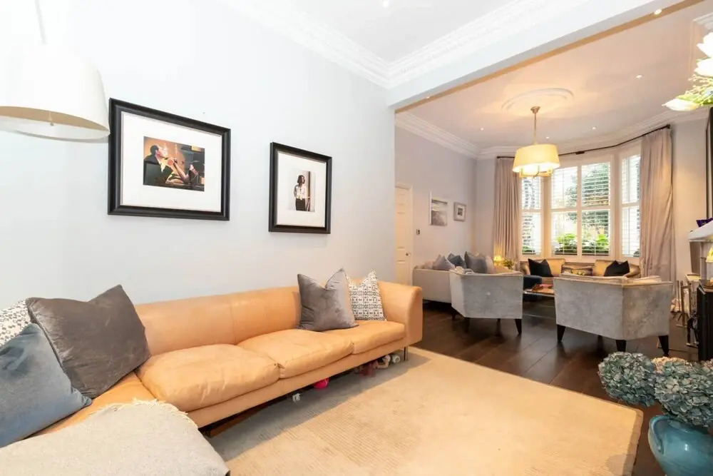 Gorgeous 4 Bedroom Family Home Next to Clapham Common