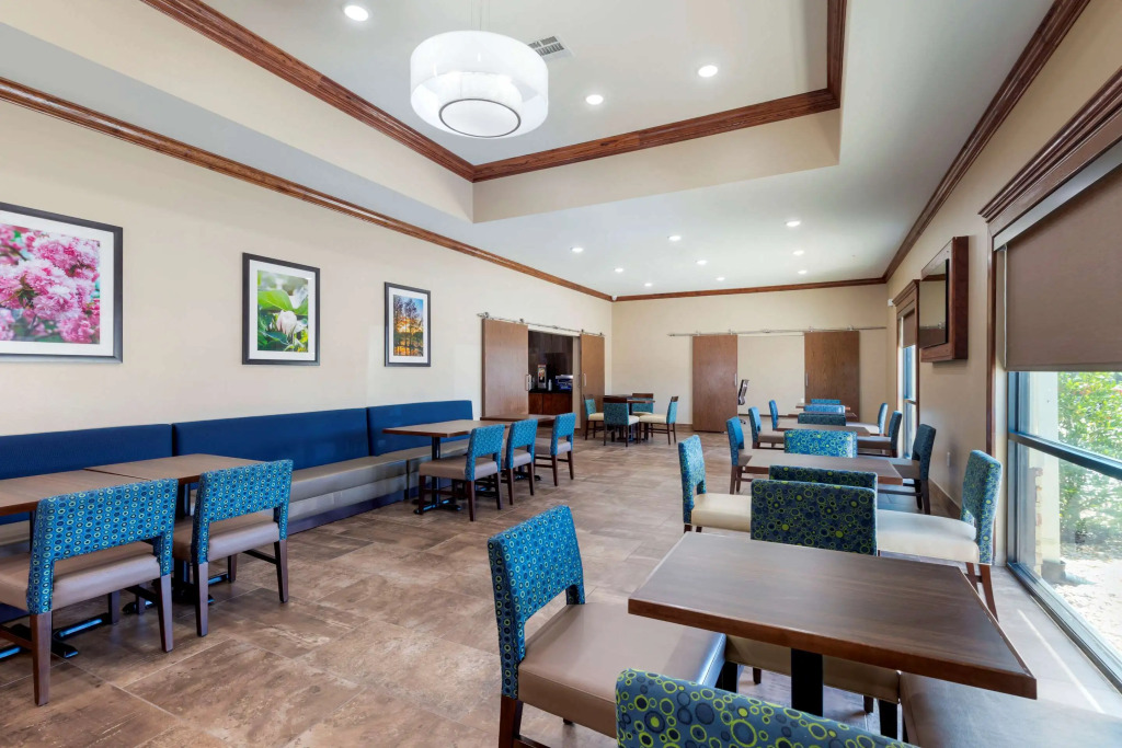 Comfort Suites West Monroe near Ike Hamilton Expo Center